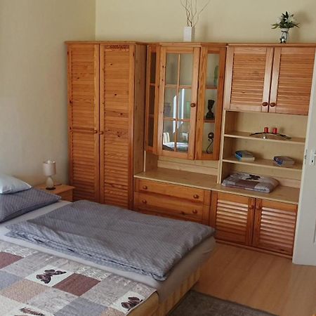 Hegyalja Apartman Zalaegerszeg Bagian luar foto