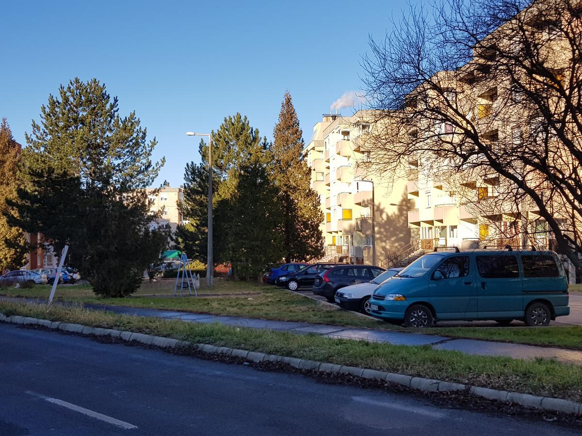 Hegyalja Apartman Zalaegerszeg Bagian luar foto